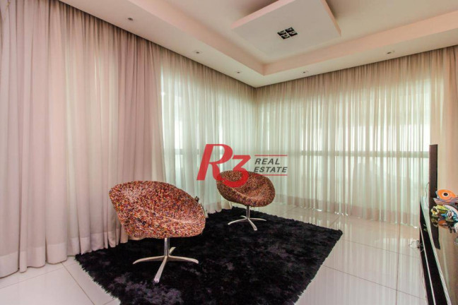Apartamento com 4 Quartos à Venda, 360 m² em Gonzaga - Santos