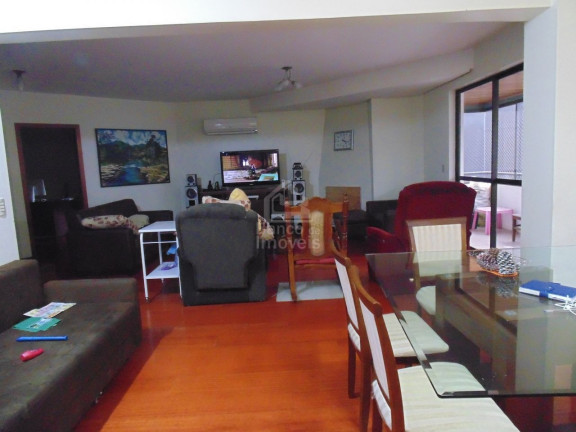 Imagem Apartamento com 3 Quartos à Venda, 222 m² em Centro - Santa Maria Imagem Apartamento com 3 Quartos à Venda, 222 m² em Centro - Santa Maria