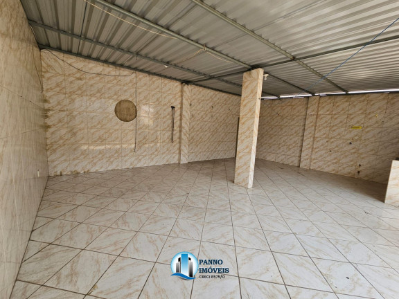 Casa com 6 Quartos para Alugar, 320 m² em Saracuruna - Duque De Caxias