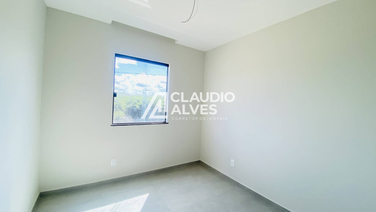 Imagem Casa com 3 Quartos à Venda, 107 m² em Parque Ipê - Feira De Santana