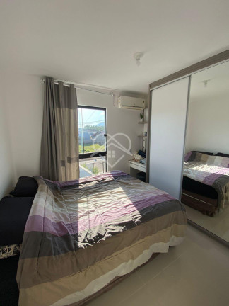 Imagem Casa com 3 Quartos à Venda, 75 m²
