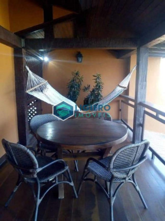Imagem Casa com 3 Quartos à Venda, 360 m² em São Francisco - Niterói