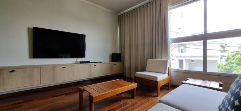 Imagem Sobrado com 4 Quartos à Venda, 347 m² em Swiss Park - Campinas Imagem Sobrado com 4 Quartos à Venda, 347 m² em Swiss Park - Campinas