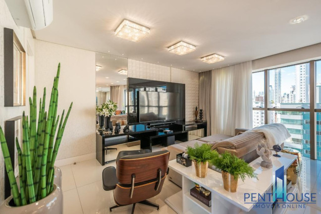 Apartamento com 3 Quartos à Venda, 130 m² em Centro - Balneário Camboriú