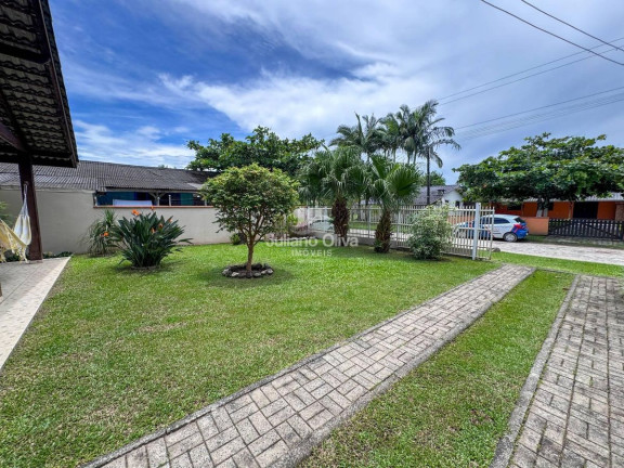 Imagem Casa com 3 Quartos à Venda, 145 m² em Barra Do Sai - Itapoá Imagem Casa com 3 Quartos à Venda, 145 m² em Barra Do Sai - Itapoá
