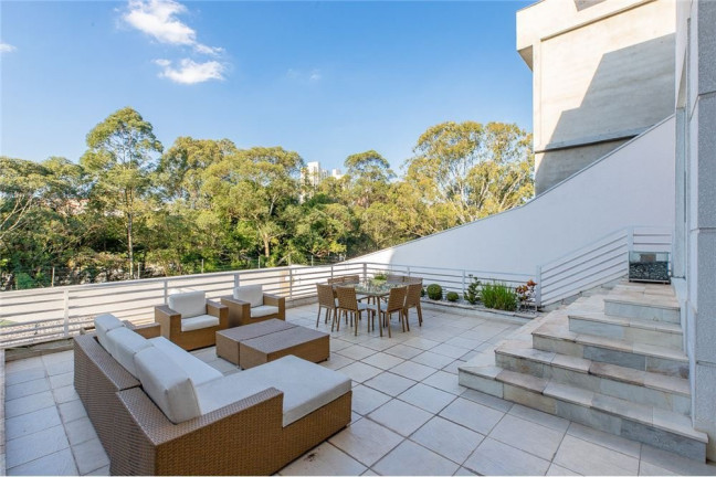 Imagem Casa com 4 Quartos à Venda, 440 m² em City América - São Paulo Imagem Casa com 4 Quartos à Venda, 440 m² em City América - São Paulo