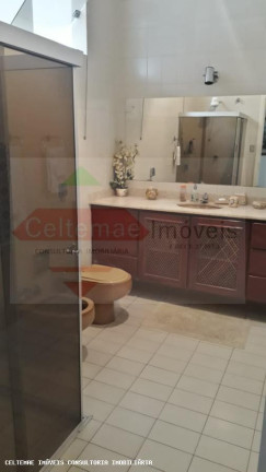 Imagem Casa com 4 Quartos à Venda, 176 m² em Centro - Taubaté Imagem Casa com 4 Quartos à Venda, 176 m² em Centro - Taubaté