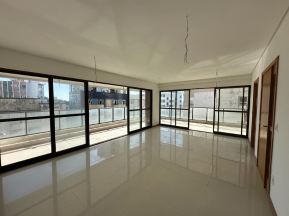 Imagem Imóvel com 4 Quartos à Venda, 193 m² em Barra - Salvador Imagem Imóvel com 4 Quartos à Venda, 193 m² em Barra - Salvador