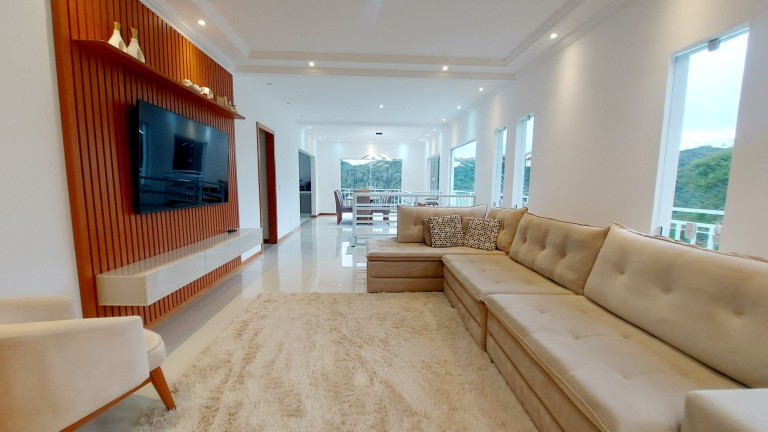 Imagem Casa com 4 Quartos à Venda, 223 m² em Albuquerque - Teresópolis Imagem Casa com 4 Quartos à Venda, 223 m² em Albuquerque - Teresópolis