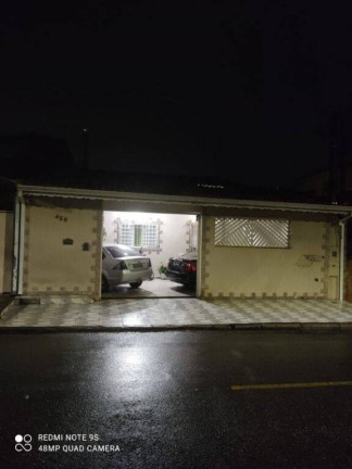 Imagem Casa com 3 Quartos à Venda, 220 m² em Jardim Sonia Maria - Taubaté Imagem Casa com 3 Quartos à Venda, 220 m² em Jardim Sonia Maria - Taubaté