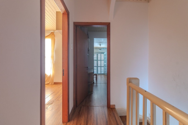 Imagem Casa com 3 Quartos à Venda, 160 m² em Floresta - Porto Alegre Imagem Casa com 3 Quartos à Venda, 160 m² em Floresta - Porto Alegre