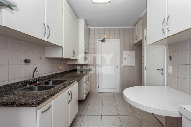 Imagem Apartamento com 2 Quartos à Venda, 250 m² em Itaim Bibi - São Paulo