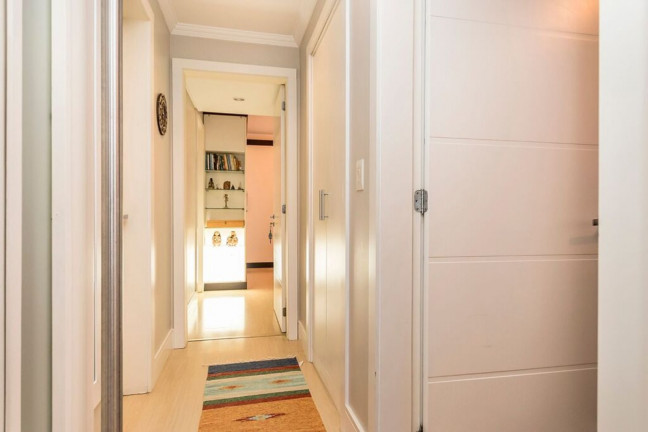 Imagem Imóvel com 4 Quartos à Venda, 210 m² em Jardim Planalto - Porto Alegre Imagem Imóvel com 4 Quartos à Venda, 210 m² em Jardim Planalto - Porto Alegre
