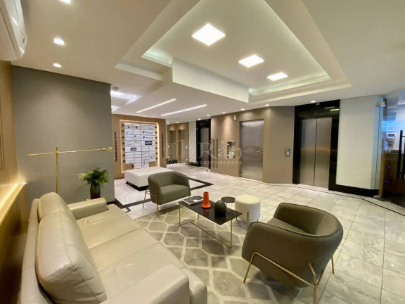 Imagem Sala Comercial à Venda, 58 m² em Centro - Balneário Camboriú Imagem Sala Comercial à Venda, 58 m² em Centro - Balneário Camboriú
