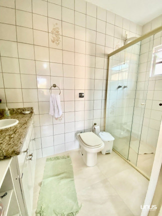 Imagem Casa com 5 Quartos à Venda, 420 m² em Coqueiros - Florianópolis Imagem Casa com 5 Quartos à Venda, 420 m² em Coqueiros - Florianópolis