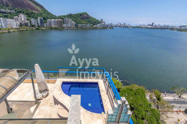 Imagem Cobertura com 4 Quartos à Venda, 495 m² em Lagoa - Rio De Janeiro Imagem Cobertura com 4 Quartos à Venda, 495 m² em Lagoa - Rio De Janeiro