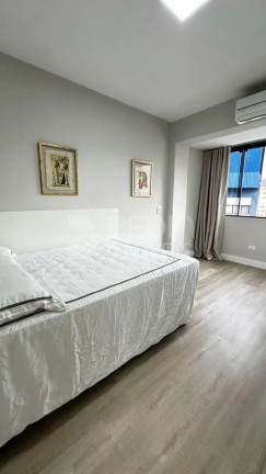 Imagem Apartamento com 2 Quartos à Venda, 78 m² em Centro - Balneário Camboriú