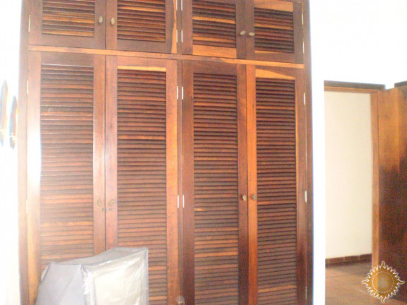 Imagem Sobrado com 4 Quartos à Venda, 37.600 m² em Centro - Ubatuba Imagem Sobrado com 4 Quartos à Venda, 37.600 m² em Centro - Ubatuba