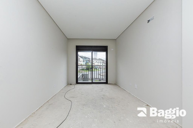 Imagem Sobrado com 3 Quartos à Venda, 129 m² em Uberaba - Curitiba