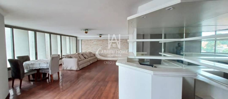 Imagem Apartamento com 4 Quartos à Venda, 