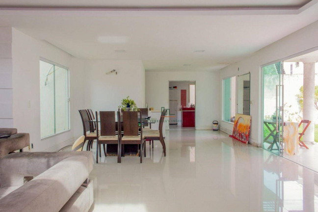 Casa com 4 Quartos à Venda, 255 m² em Itacoatiara - Niterói