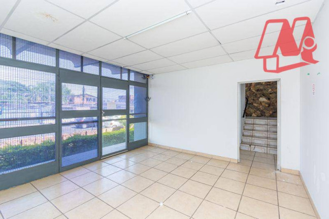 Imagem Loja para Alugar, 612 m² em Navegantes - Porto Alegre