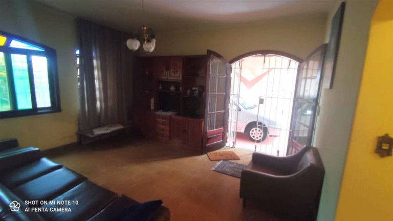 Imagem Casa com 4 Quartos à Venda, 230 m² em Balneario Florida - Praia Grande Imagem Casa com 4 Quartos à Venda, 230 m² em Balneario Florida - Praia Grande