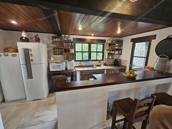 Casa com 4 Quartos à Venda, 190 m² em Cachoeira Do Bom Jesus - Florianópolis