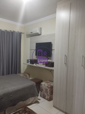 Imagem Sobrado com 3 Quartos à Venda, 120 m² em Califórnia - Londrina