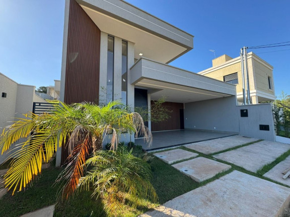 Casa com 3 Quartos à Venda, 168 m² em Jardins Nápoles - Senador Canedo