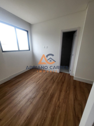 Imagem Imóvel com 3 Quartos à Venda, 89 m² em Vila Operária - Itajaí Imagem Imóvel com 3 Quartos à Venda, 89 m² em Vila Operária - Itajaí