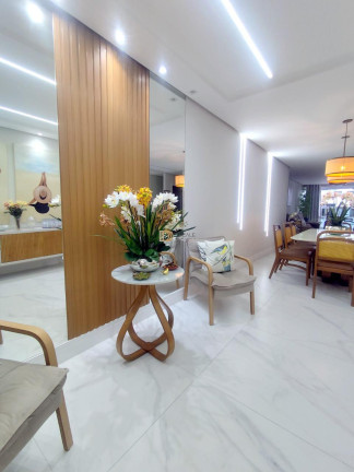 Apartamento com 4 Quartos à Venda, 220 m² em Centro - Guarapari