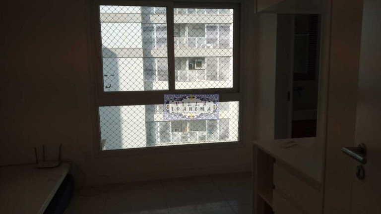 Imagem Apartamento com 3 Quartos à Venda, 158 m² em Icaraí - Niterói Imagem Apartamento com 3 Quartos à Venda, 158 m² em Icaraí - Niterói