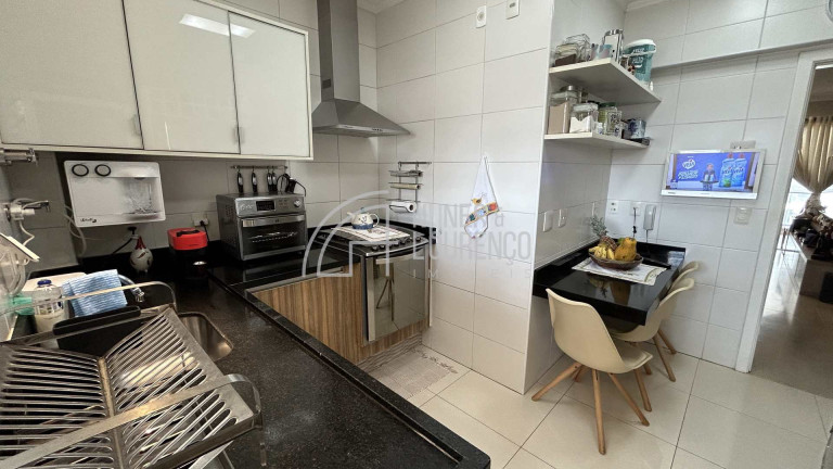 Imagem Apartamento com 3 Quartos à Venda, 117 m² em Gonzaga - Santos Imagem Apartamento com 3 Quartos à Venda, 117 m² em Gonzaga - Santos
