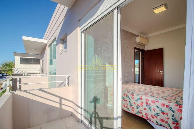 Imagem Casa com 4 Quartos à Venda, 260 m² em São João Do Rio Vermelho - Florianópolis