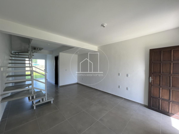 Imagem Casa com 2 Quartos à Venda, 92 m² em São João Do Rio Vermelho - Florianópolis Imagem Casa com 2 Quartos à Venda, 92 m² em São João Do Rio Vermelho - Florianópolis