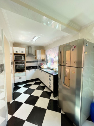 Imagem Sobrado com 3 Quartos à Venda, 215 m² em Vila Ipiranga - Mogi Das Cruzes Imagem Sobrado com 3 Quartos à Venda, 215 m² em Vila Ipiranga - Mogi Das Cruzes