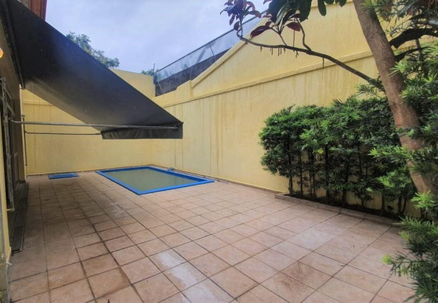 Casa com 3 Quartos à Venda, 230 m² em Indianópolis - São Paulo