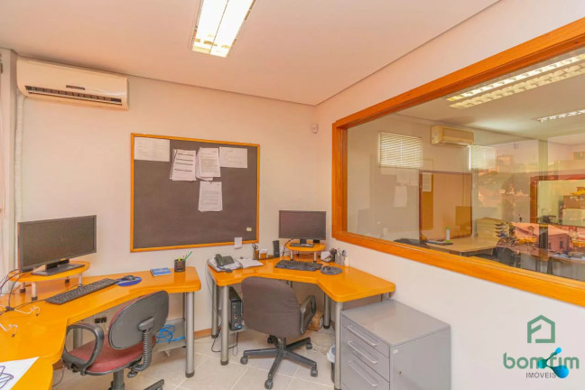 Imagem Sala Comercial à Venda, 45 m² em Petrópolis - Porto Alegre Imagem Sala Comercial à Venda, 45 m² em Petrópolis - Porto Alegre