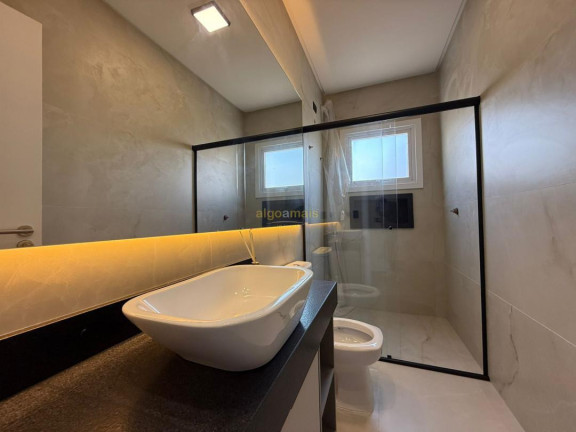Casa com 4 Quartos à Venda, 196 m² em Centro - Xangri-lá