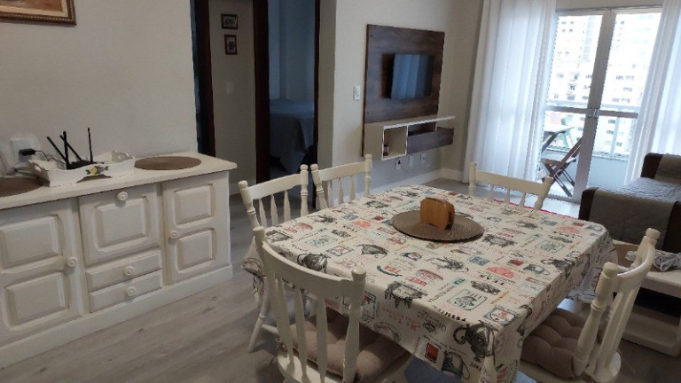 Apartamento com 2 Quartos para Alugar, 73 m² em Centro - Balneário Camboriú