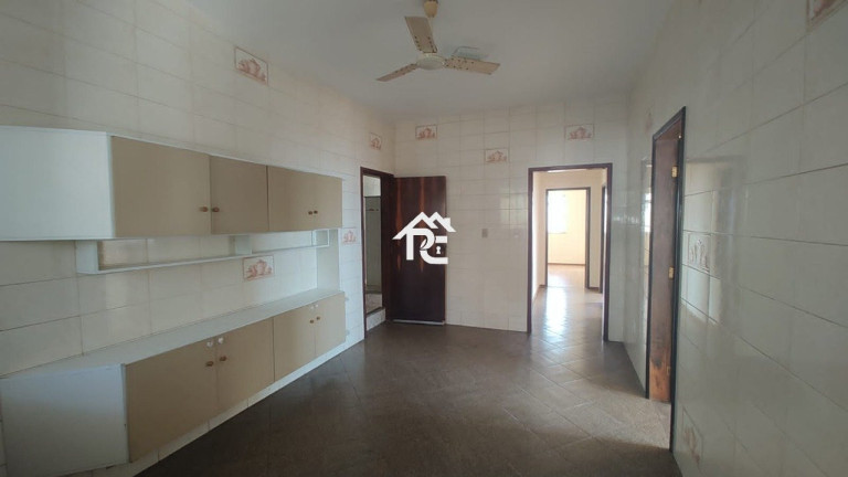 Imagem Casa com 4 Quartos à Venda, 340 m² em Barreto - Niterói