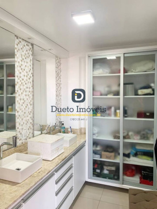 Imagem Apartamento com 4 Quartos à Venda, em Centro - Santa Maria Imagem Apartamento com 4 Quartos à Venda, em Centro - Santa Maria
