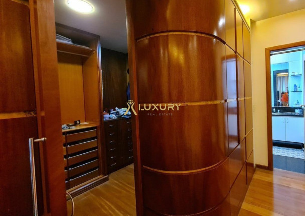 Imagem Imóvel com 4 Quartos à Venda, 228 m² em Belvedere - Belo Horizonte