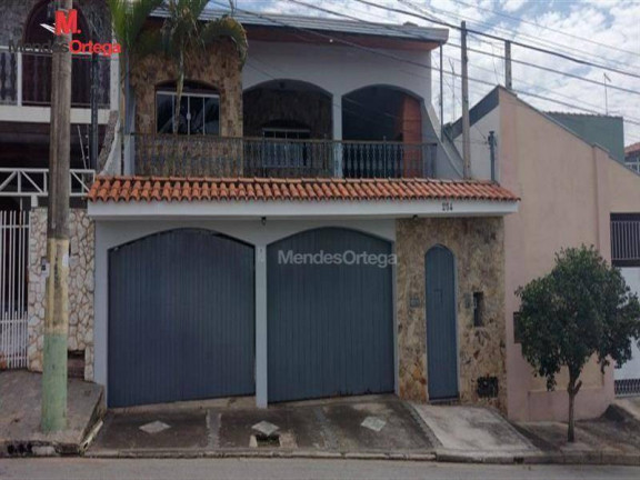 Casa com 3 Quartos para Alugar, 255 m² em Vila São João - Sorocaba