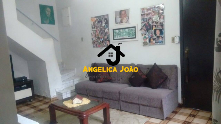 Imagem Sobrado com 3 Quartos à Venda, 104 m² em Vila Valenca - São Vicente
