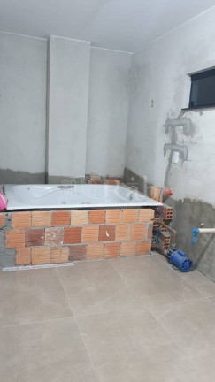 Imagem Sobrado com 3 Quartos à Venda, 220 m² em Santa Regina - Camboriú