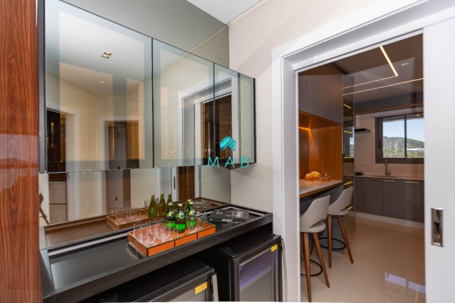 Imagem Apartamento com 4 Quartos à Venda, 218 m² em Centro - Balneário Camboriú Imagem Apartamento com 4 Quartos à Venda, 218 m² em Centro - Balneário Camboriú