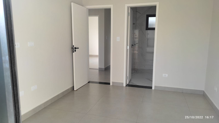 Imagem Casa com 3 Quartos à Venda, 126 m² em Jardim Jacinto - Jacareí