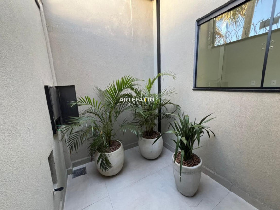 Imagem Casa com 3 Quartos à Venda, 200 m²